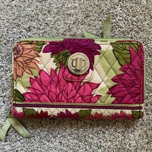 Vera Bradley • Wallet